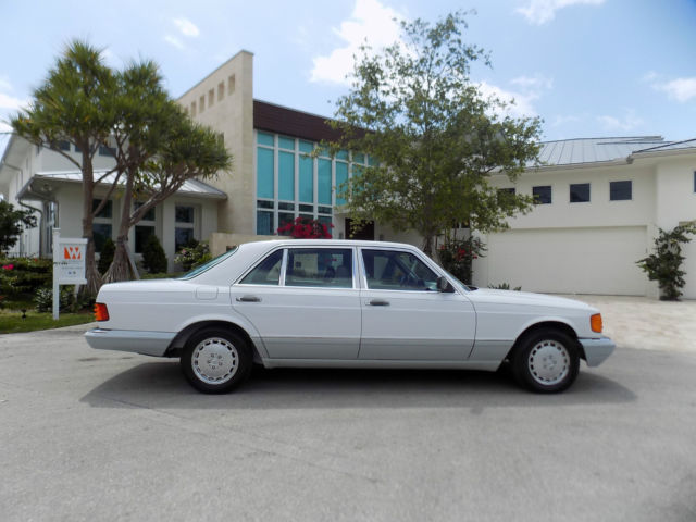 1991 Mercedes-Benz 400-Series
