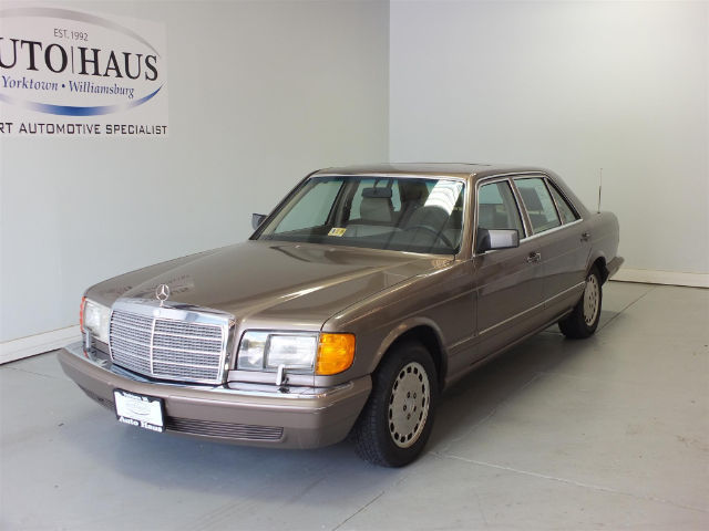1991 MERCEDES 420SEL - LOOKS/RUNS/DRIVES GOOD! CLEAN INSIDE AND OUT! NO RESERVE! 1991 Mercedes-Benz 420 SEL Base Sedan 4-Door