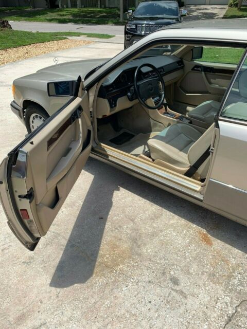 1991 Mercedes-Benz 300-Series - photo 5