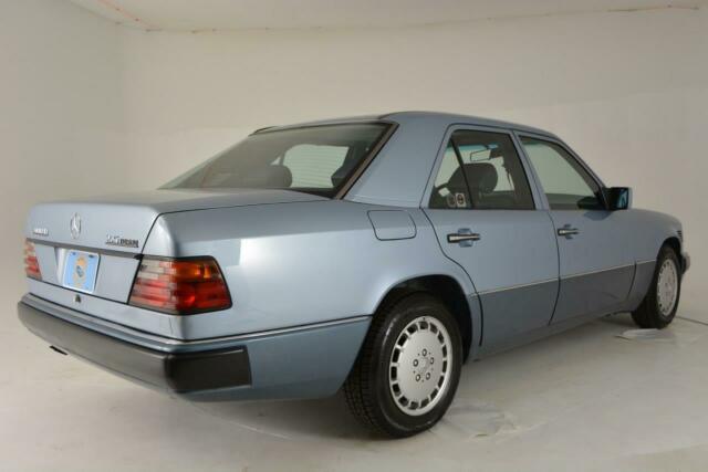 1991 Mercedes-Benz 300-Series 1-Owner !!! Clean Carfax !!! Turbo Diesel !!! - photo 3