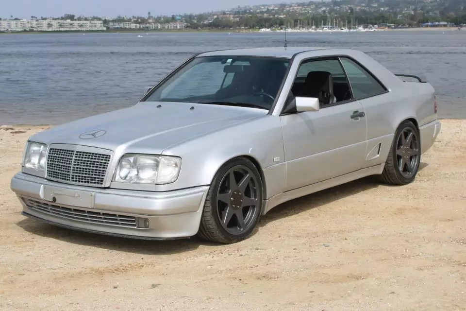 1991 Mercedes-Benz 300-Series 300CR 1991 Mercedes-Benz 300-Series 300CR