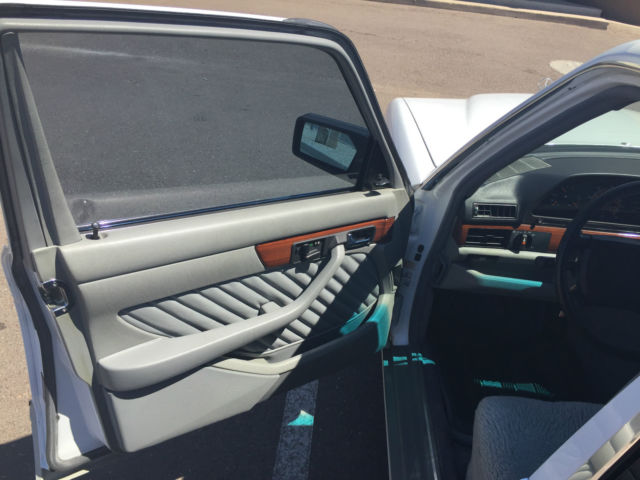 1991 Mercedes-Benz 300-Series - photo 5