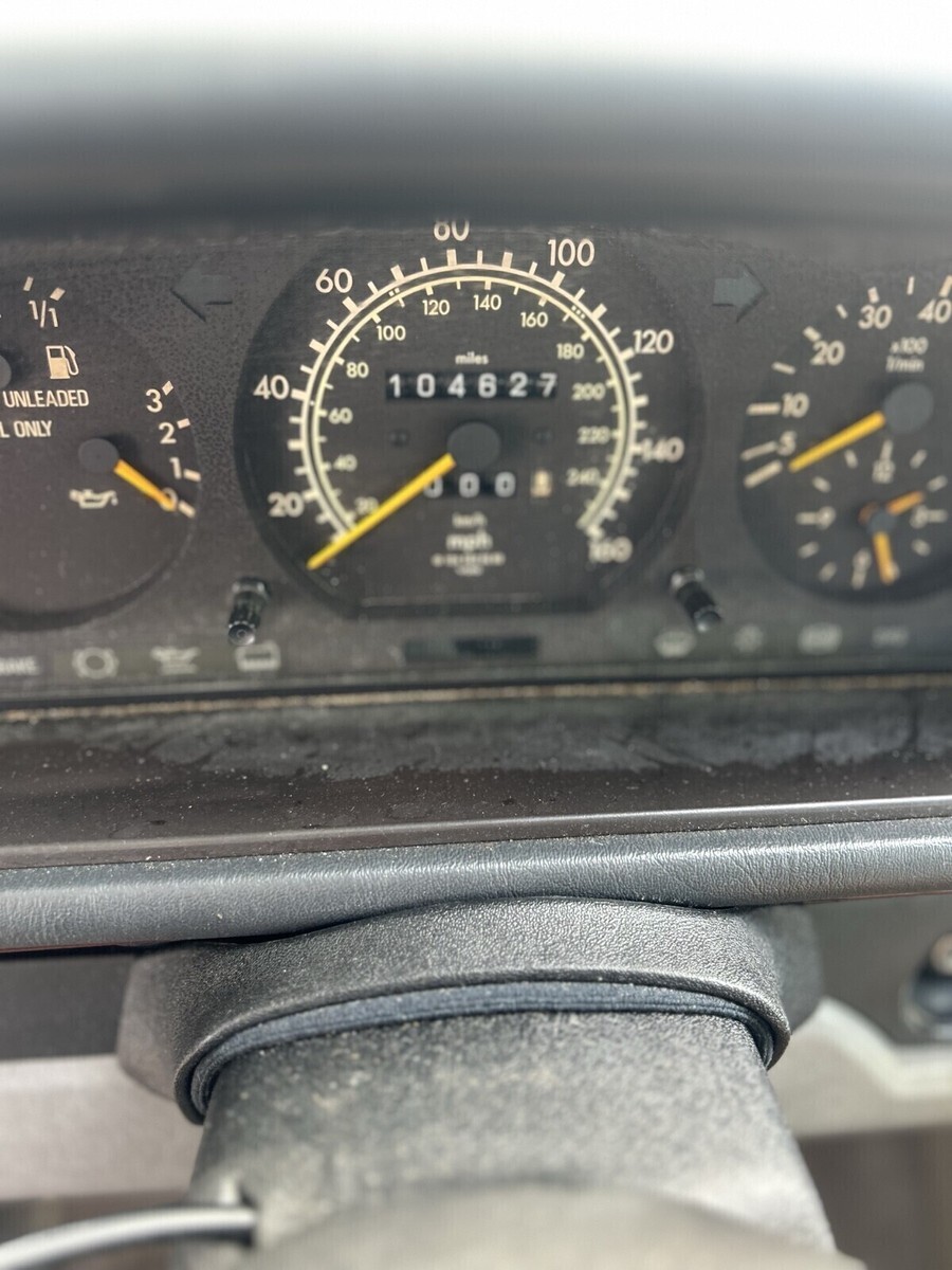 1991 Mercedes-Benz 300-Series E - photo 11