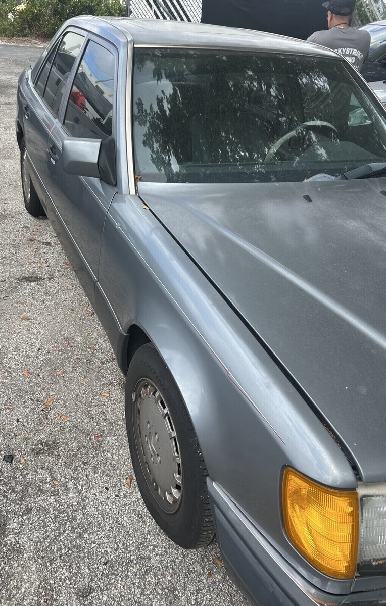 1991 Mercedes-Benz 300-Series E - photo 4