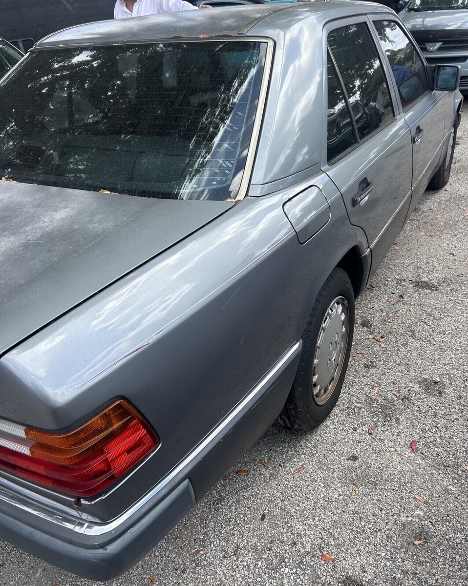 1991 Mercedes-Benz 300-Series E - photo 5