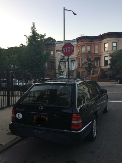 1991 Mercedes-Benz 300-Series - photo 2