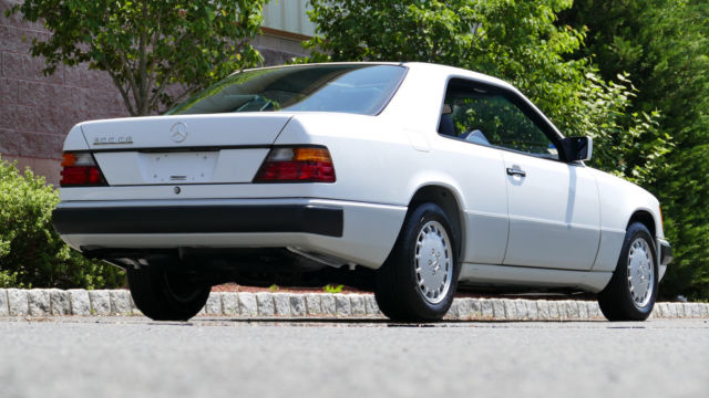 1991 Mercedes-Benz 300-Series CE - photo 3