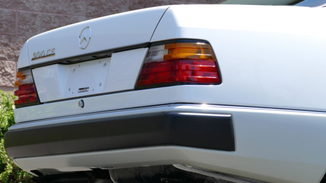 1991 Mercedes-Benz 300-Series CE - photo 8