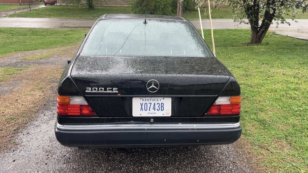 1991 Mercedes-Benz E-Class CE - photo 4
