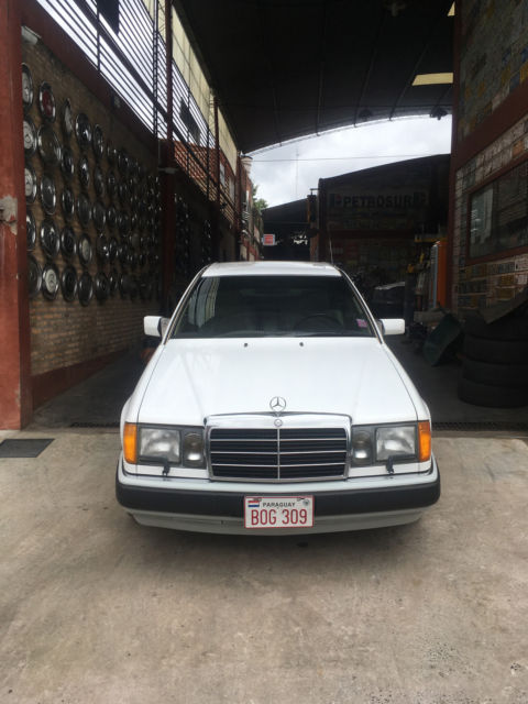 1991 Mercedes-Benz 300-Series Coupe - photo 6