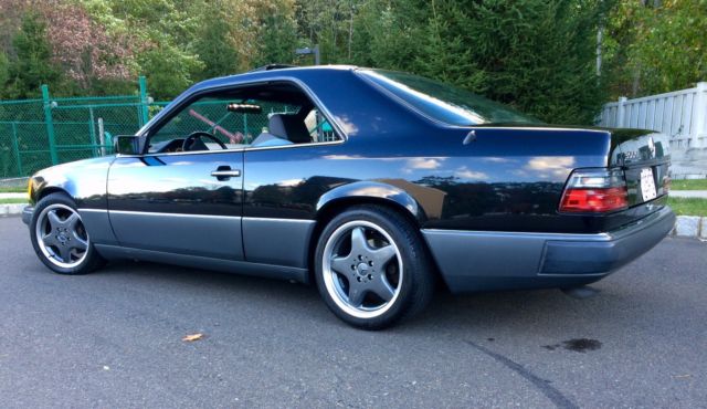 1991 Mercedes Benz 300ce RARE BLACK ON BLACK, CLEAN CARFAX!! ONLY 93K!! 1991 Mercedes-Benz 300-Series