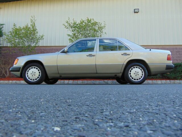 1991 Mercedes-Benz 300-Series - photo 3