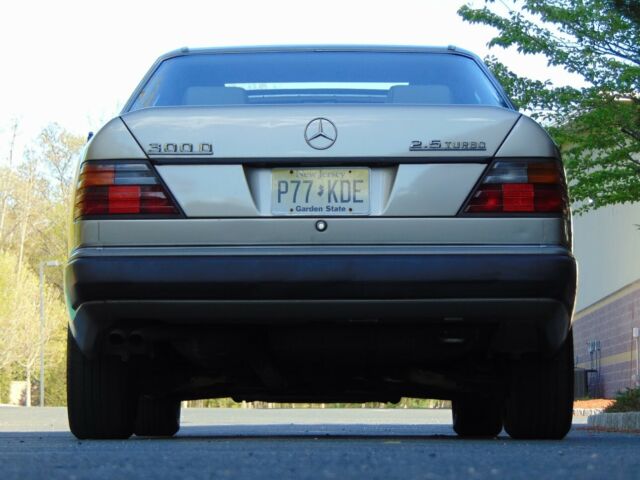 1991 Mercedes-Benz 300-Series - photo 8