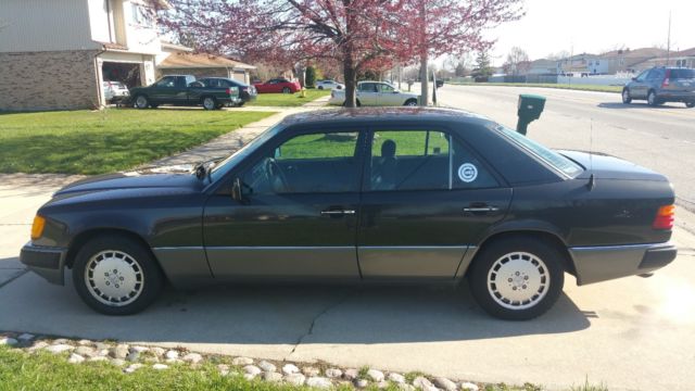 1991 Mercedes-Benz 300-Series 4dr Sedan 30 - photo 7