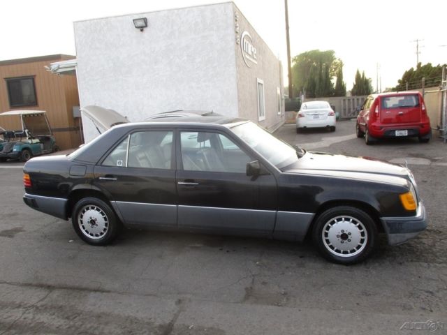 1991 Mercedes-Benz 300-Series 4 Dr - photo 6