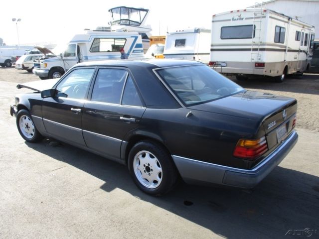 1991 Mercedes-Benz 300-Series 4 Dr - photo 3