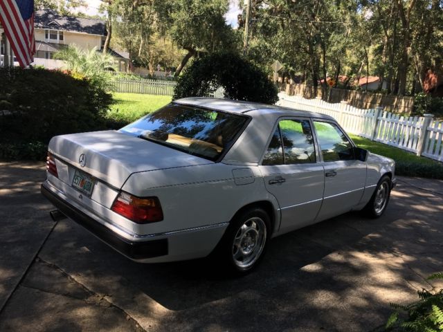 1991 Mercedes-Benz 300-Series - photo 3