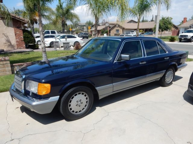 1991 Mercedes-Benz S-Class 300SE
