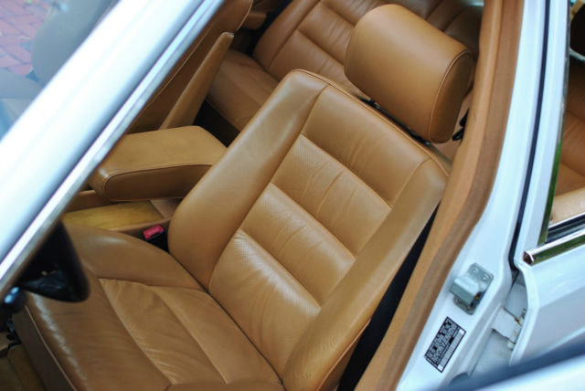 1991 Mercedes-Benz 300-Series spectular 37,548 Original Miles Gorgeous Benz! - photo 8