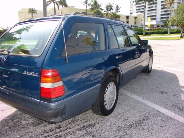 1991 Mercedes-Benz 300-Series Base Wagon 4-Door - photo 5
