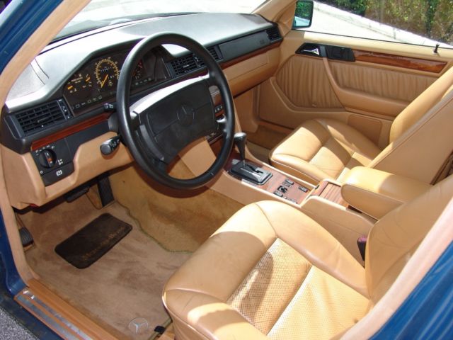 1991 Mercedes-Benz 300-Series Base Wagon 4-Door - photo 7