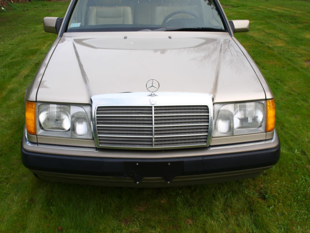 1991 Mercedes-Benz 300-Series 4matic Wagon - photo 2
