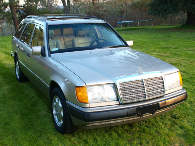1991 Mercedes-Benz 300-Series 4matic Wagon - photo 4