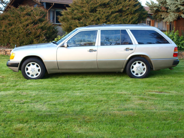 1991 Mercedes-Benz 300-Series 4matic Wagon - photo 9