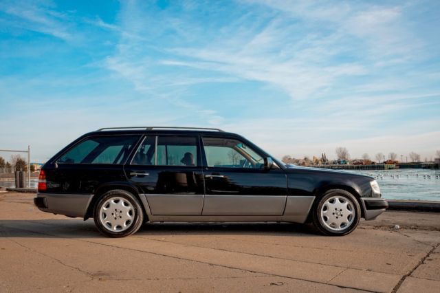 1991 Mercedes-Benz E-Class 300te - photo 3