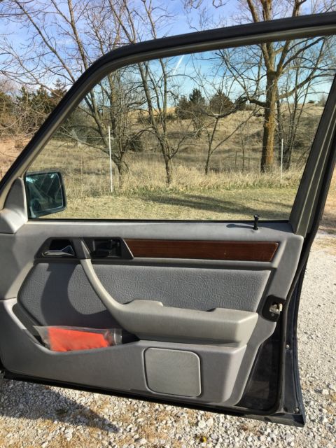 1991 Mercedes-Benz 300-Series MB-TEX - photo 10