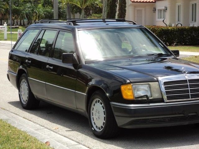 1991 Mercedes-Benz 300-Series Base Wagon 4-Door - photo 10