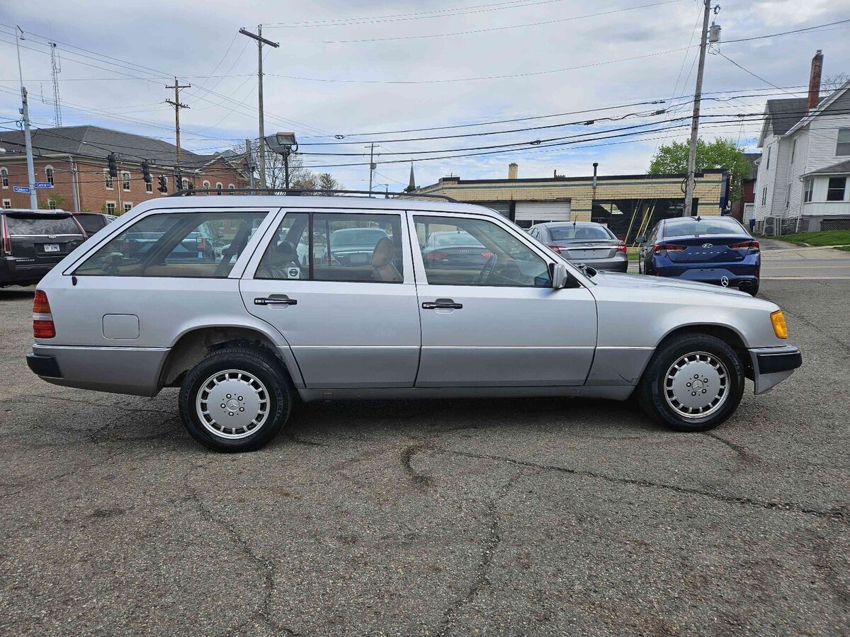 1991 Mercedes-Benz 300-Series TE - photo 10