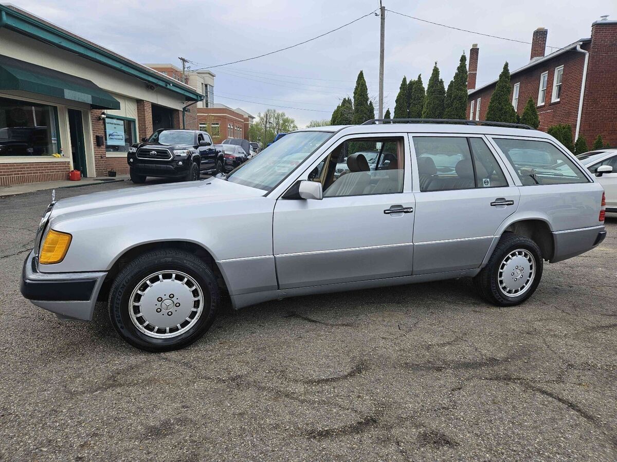 1991 Mercedes-Benz 300-Series TE - photo 2