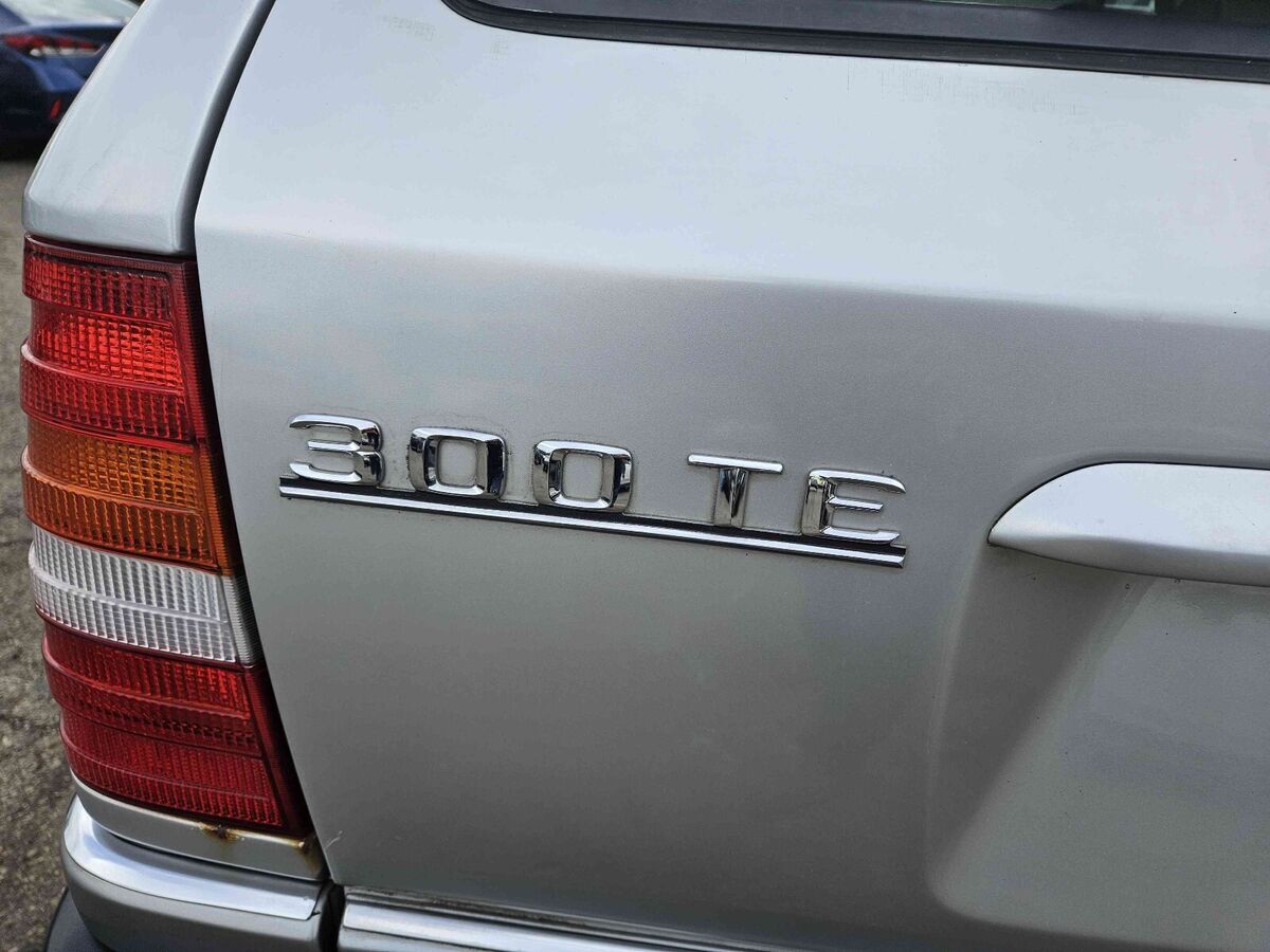 1991 Mercedes-Benz 300-Series TE - photo 6