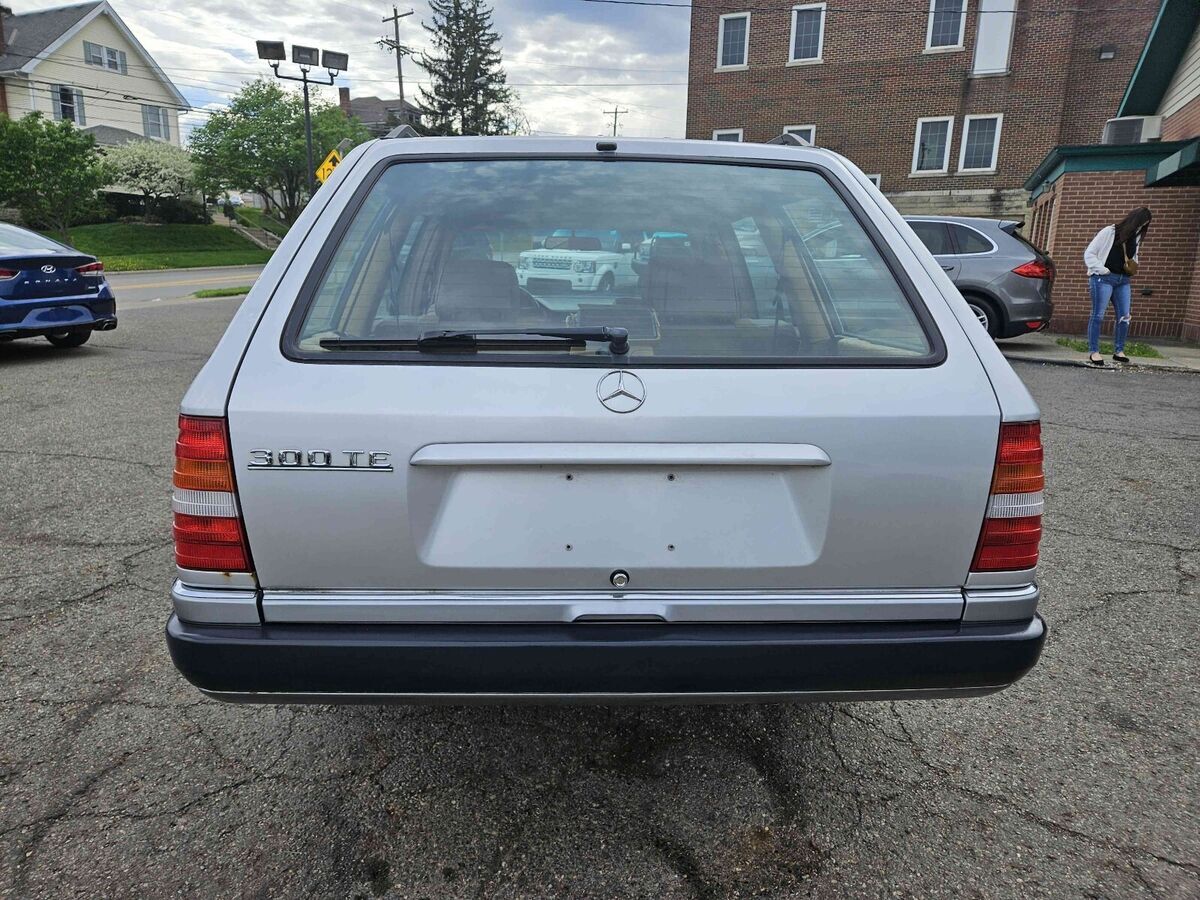 1991 Mercedes-Benz 300-Series TE - photo 7