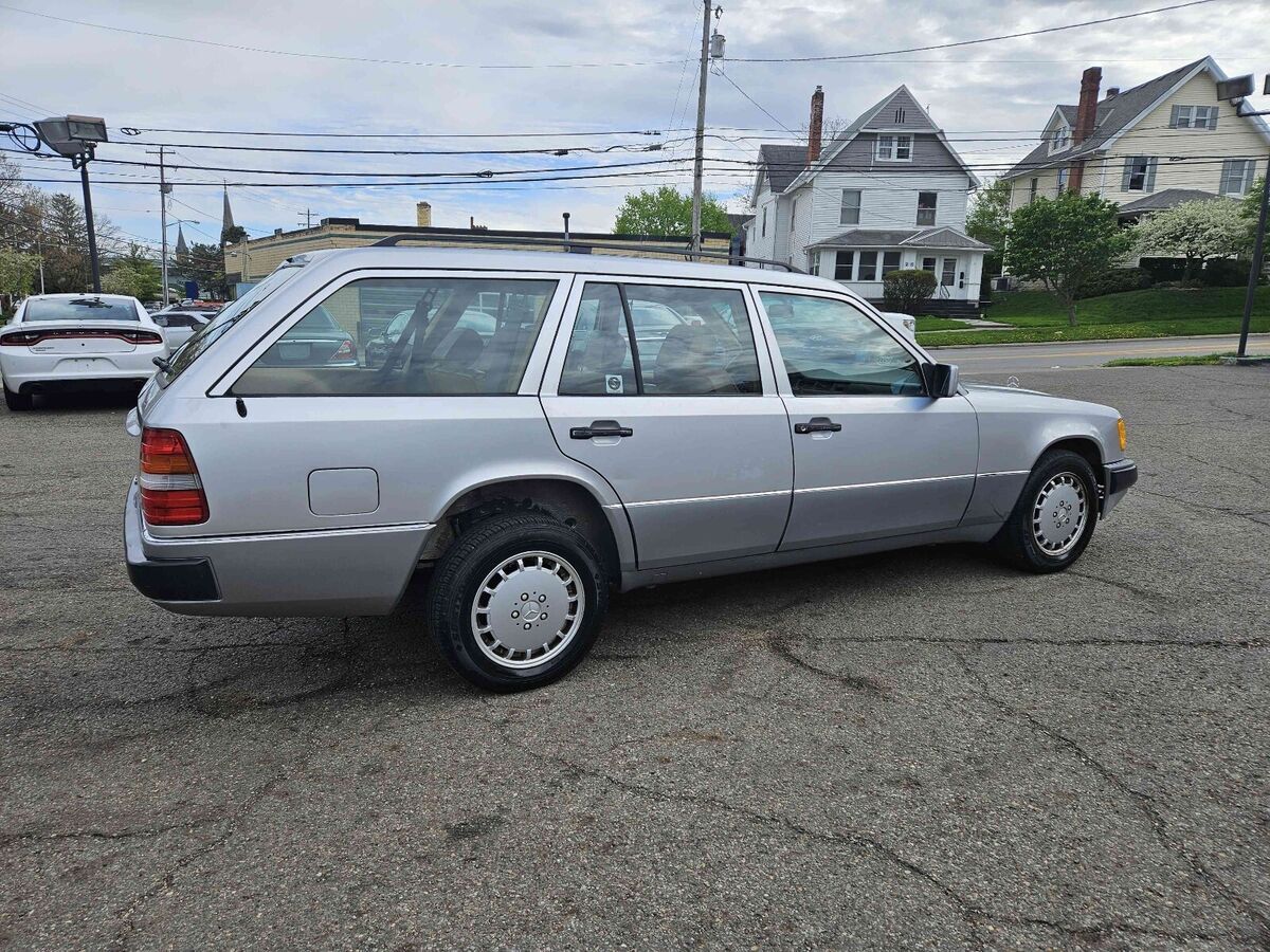 1991 Mercedes-Benz 300-Series TE - photo 9