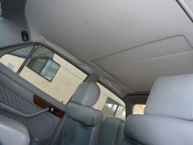 1991 Mercedes-Benz 300-Series NO RESERVE TURBODIESEL CALIFORNIA CLASSIC RUSTFREE - photo 13