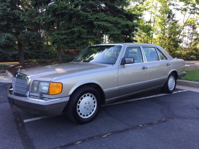 1991 MERCEDES-BENZ 420 SEL ****NO RESERVE**** 1991 Mercedes-Benz 420 SEL