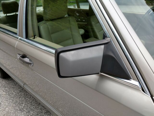 1991 Mercedes-Benz 400-Series Classic - photo 11