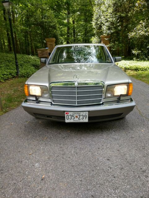 1991 Mercedes-Benz 400-Series Classic - photo 4