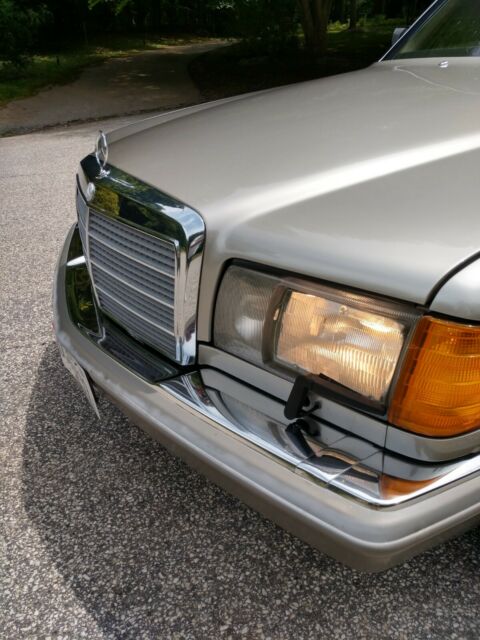 1991 Mercedes-Benz 400-Series Classic - photo 6
