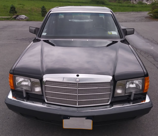 1991 Mercedes Benz 420SEL manuals included New Star Hood Logo all original 1991 Mercedes-Benz 400-Series