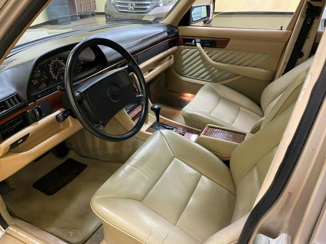 1991 Mercedes-Benz S-Class 420 SEL Sedan - photo 10