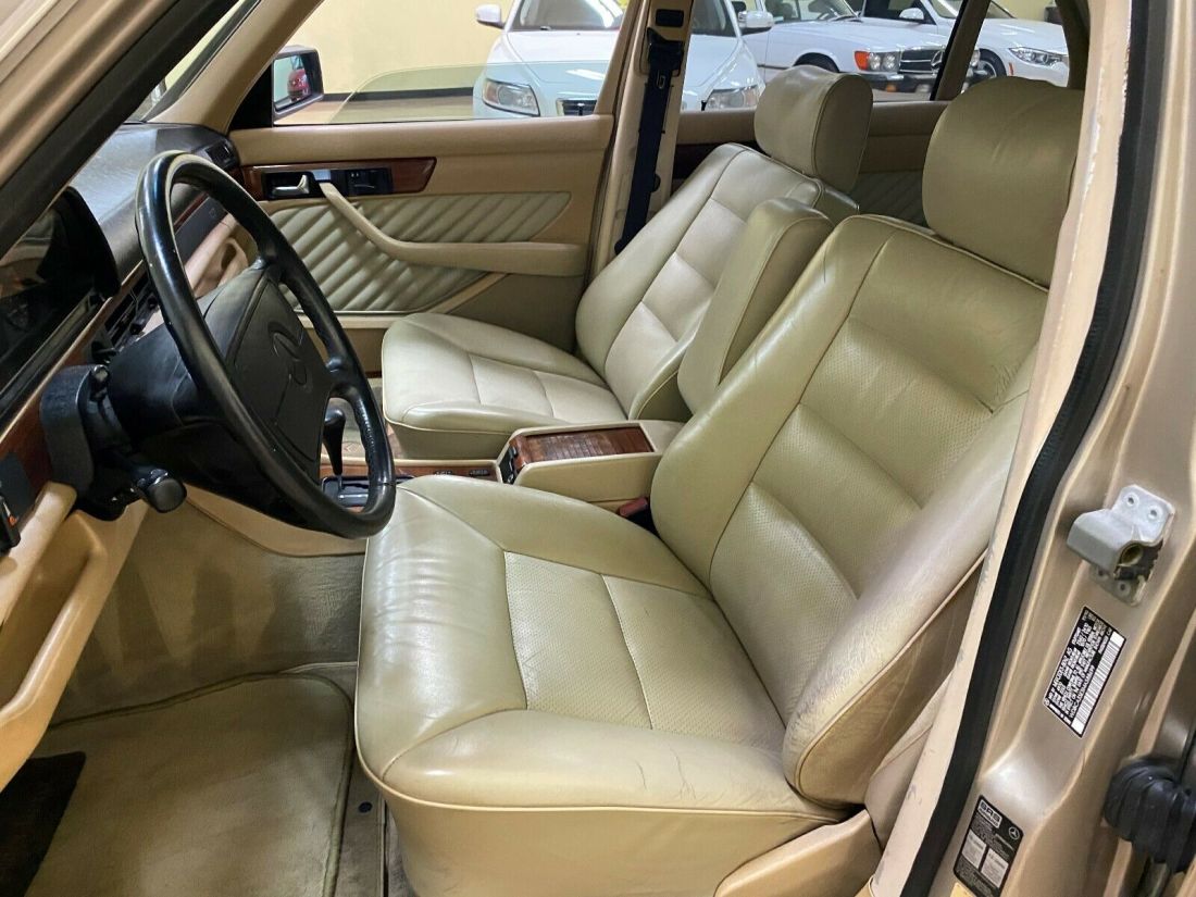 1991 Mercedes-Benz S-Class 420 SEL Sedan - photo 11