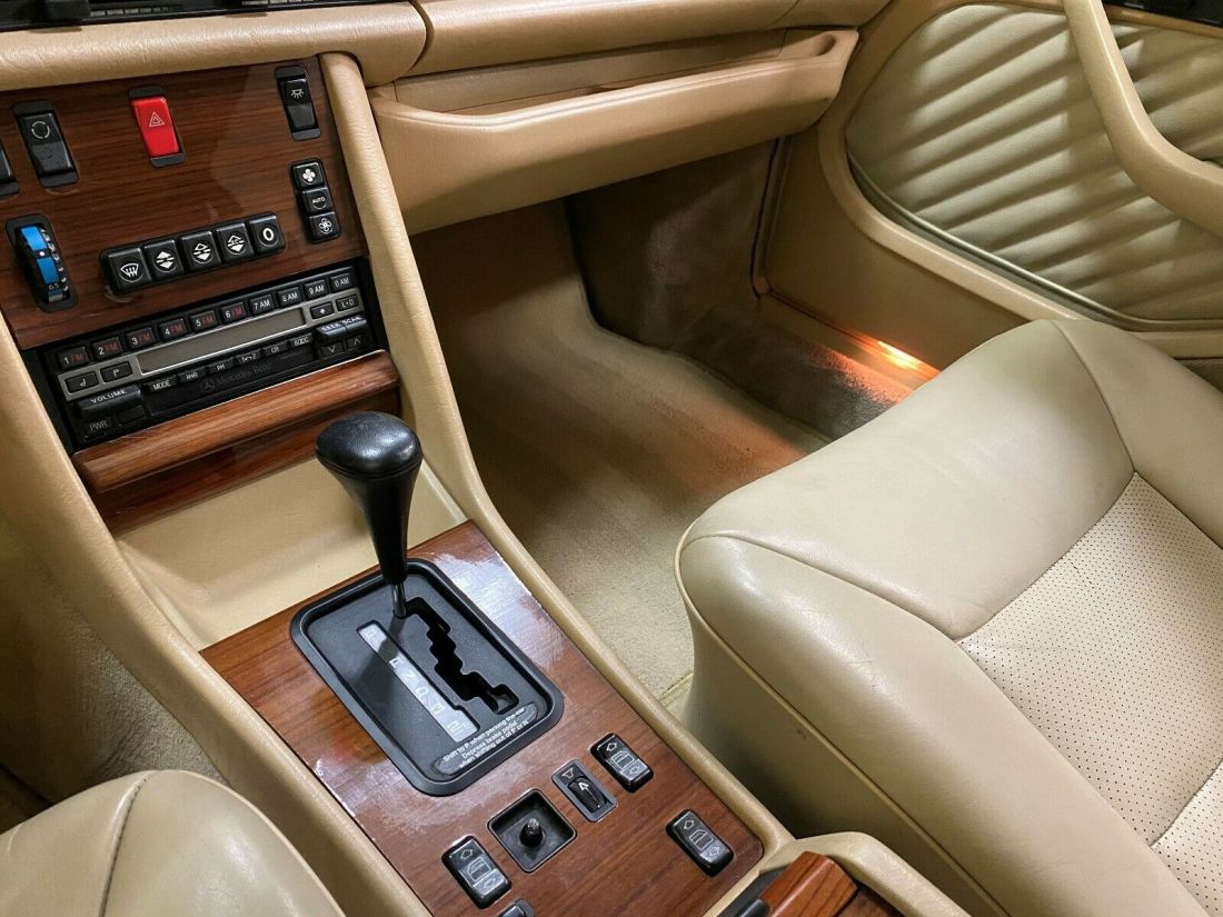 1991 Mercedes-Benz S-Class 420 SEL Sedan - photo 12