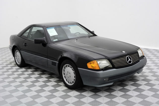 1991 Mercedes Benz 500 SL - R129 chassis...37k Original miles...Triple Black 1991 Mercedes-Benz SL-Class