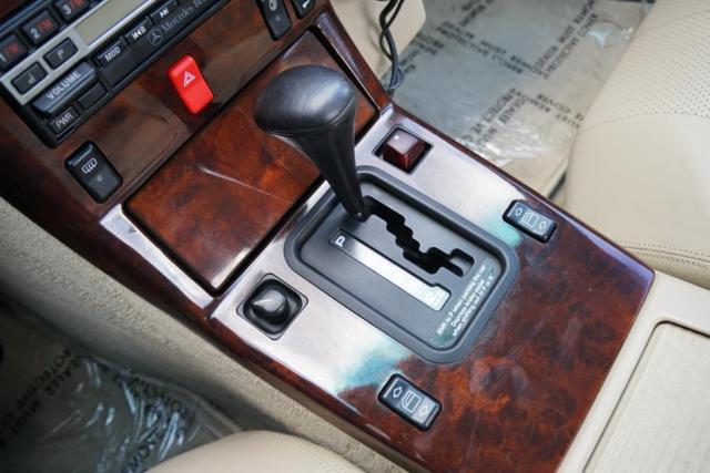 1991 Mercedes-Benz 500-Series 500SL RUNS AND DRIVES GREAT SUPER CLEAN - photo 8