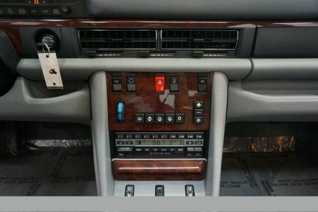 1991 Mercedes-Benz 560SEL 560SEL - photo 8