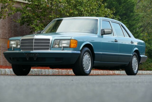 1991 Mercedes-Benz 500-Series 560SEL - photo 2