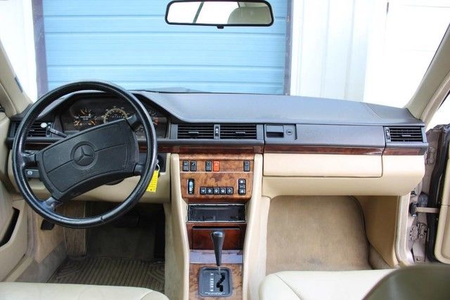 1991 Mercedes-Benz 300-Series - photo 13